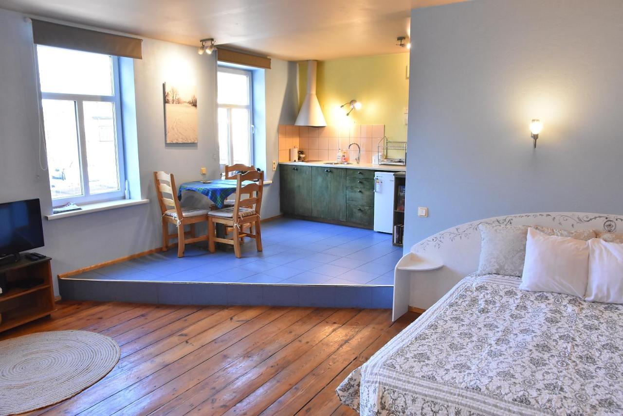 Uliha Apartamenti Liepāja Extérieur photo